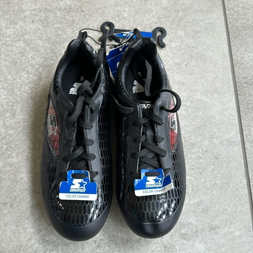 NWT Starter boys cleats size 5 - Black And Red